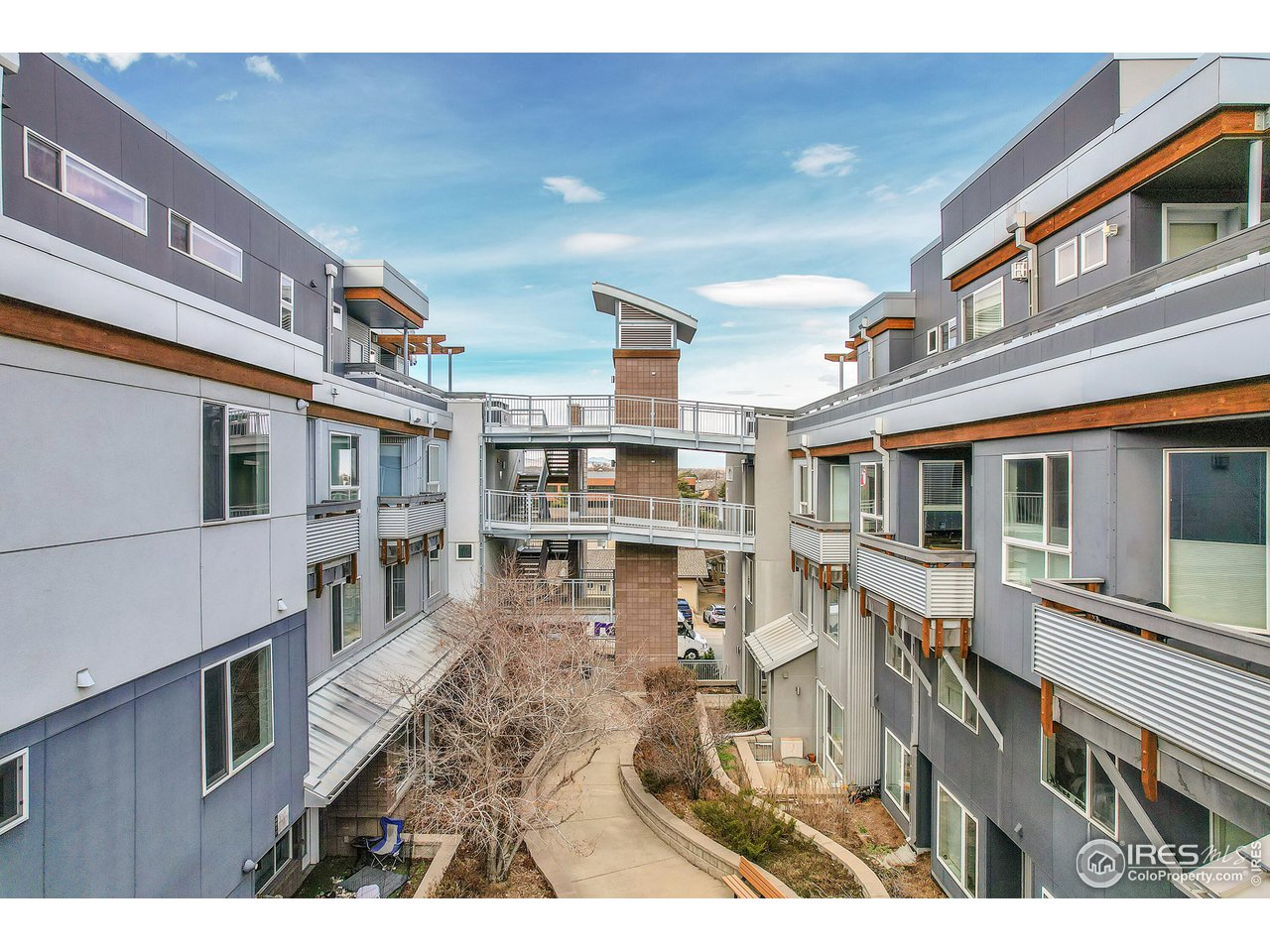 2810 E College Ave 305