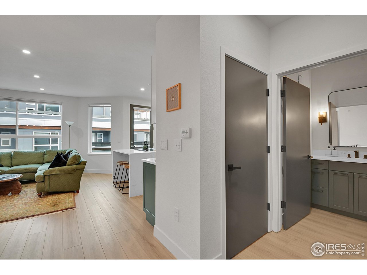 2810 E College Ave 305