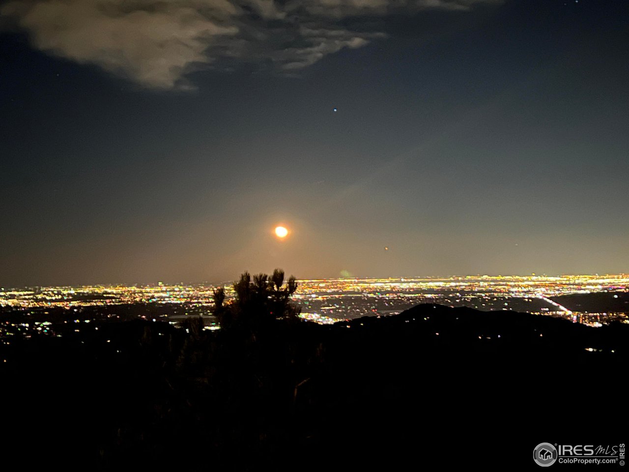 4604 Sunshine Canyon Dr