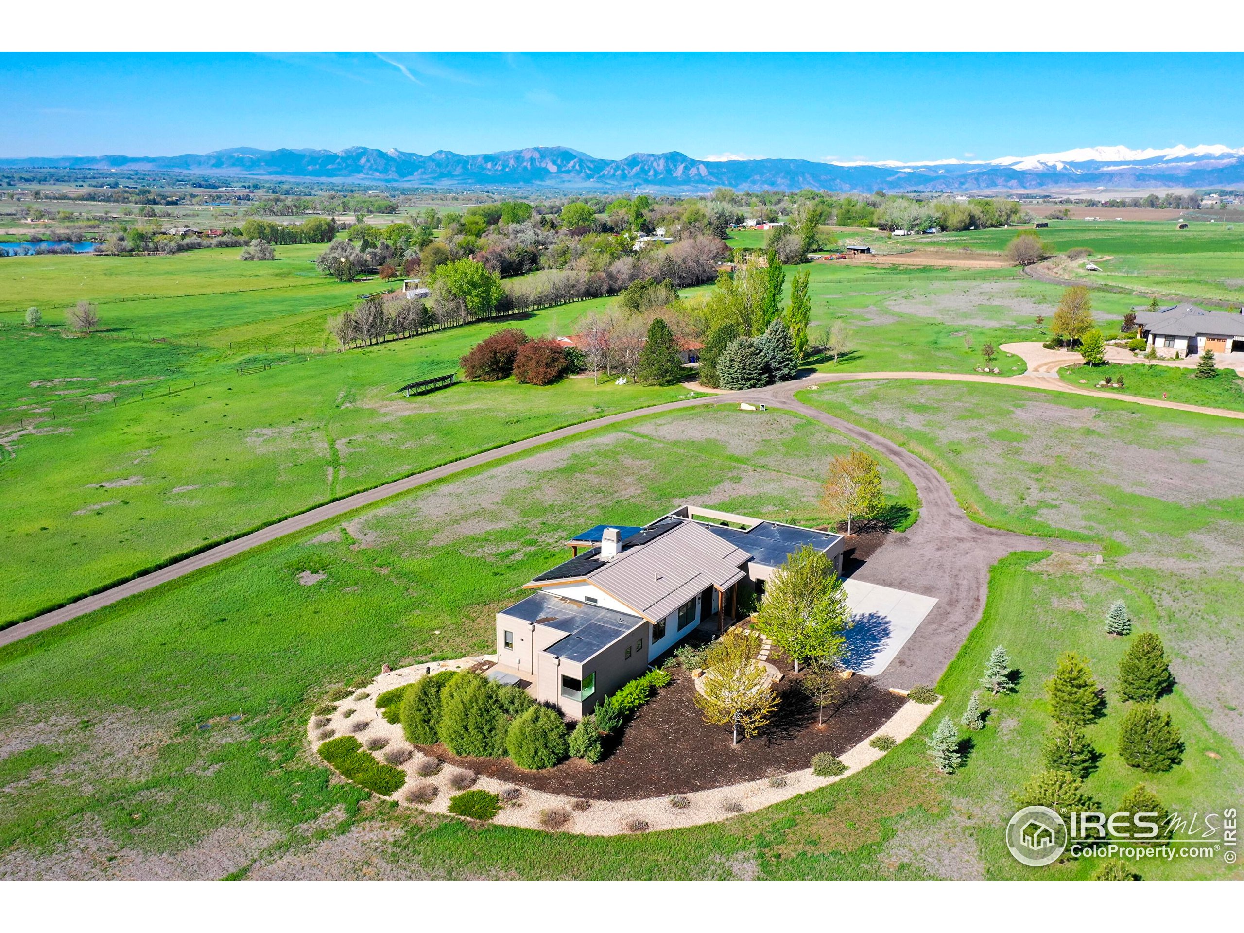 11251 Lookout Dr