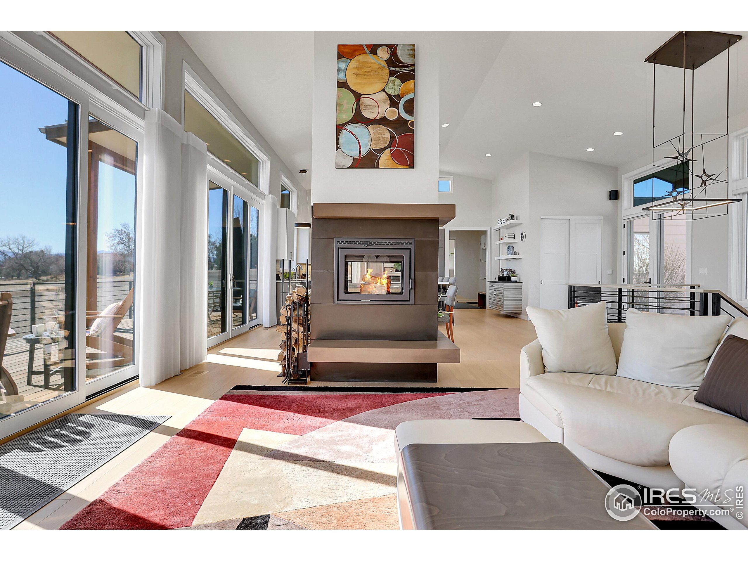 11251 Lookout Dr