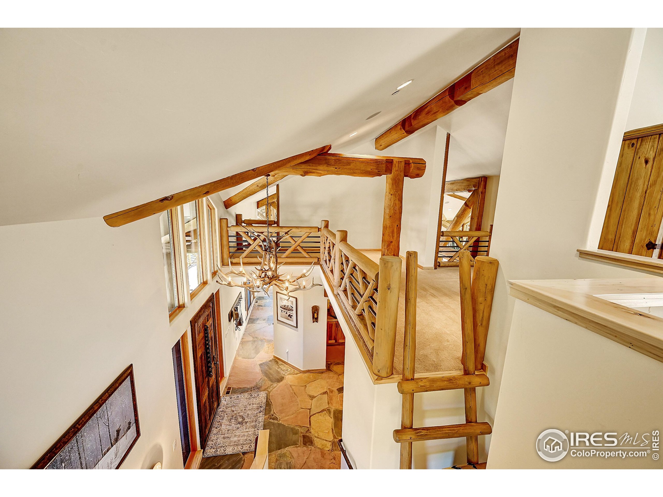 6553 Sunshine Canyon Dr