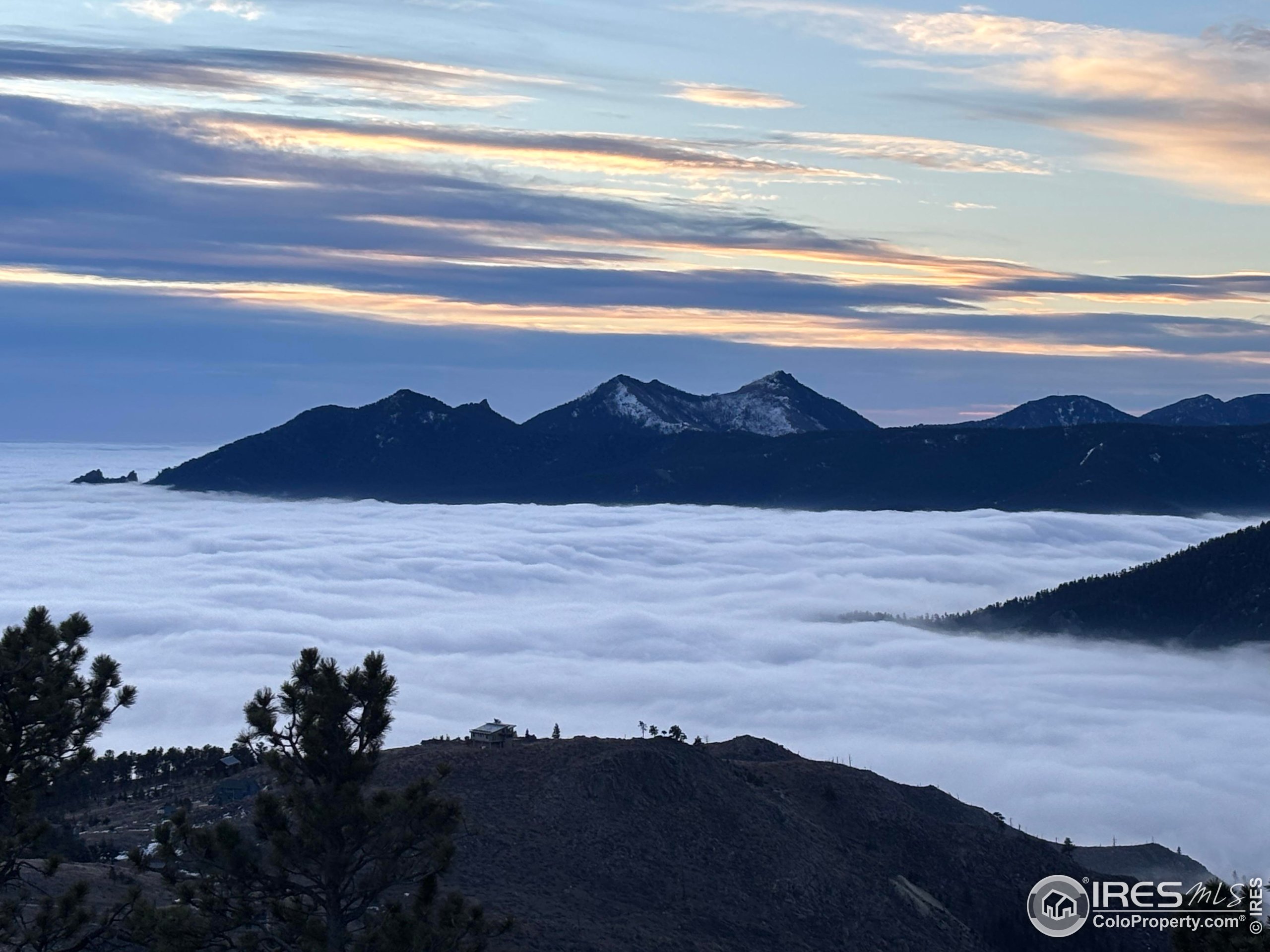 6553 Sunshine Canyon Dr