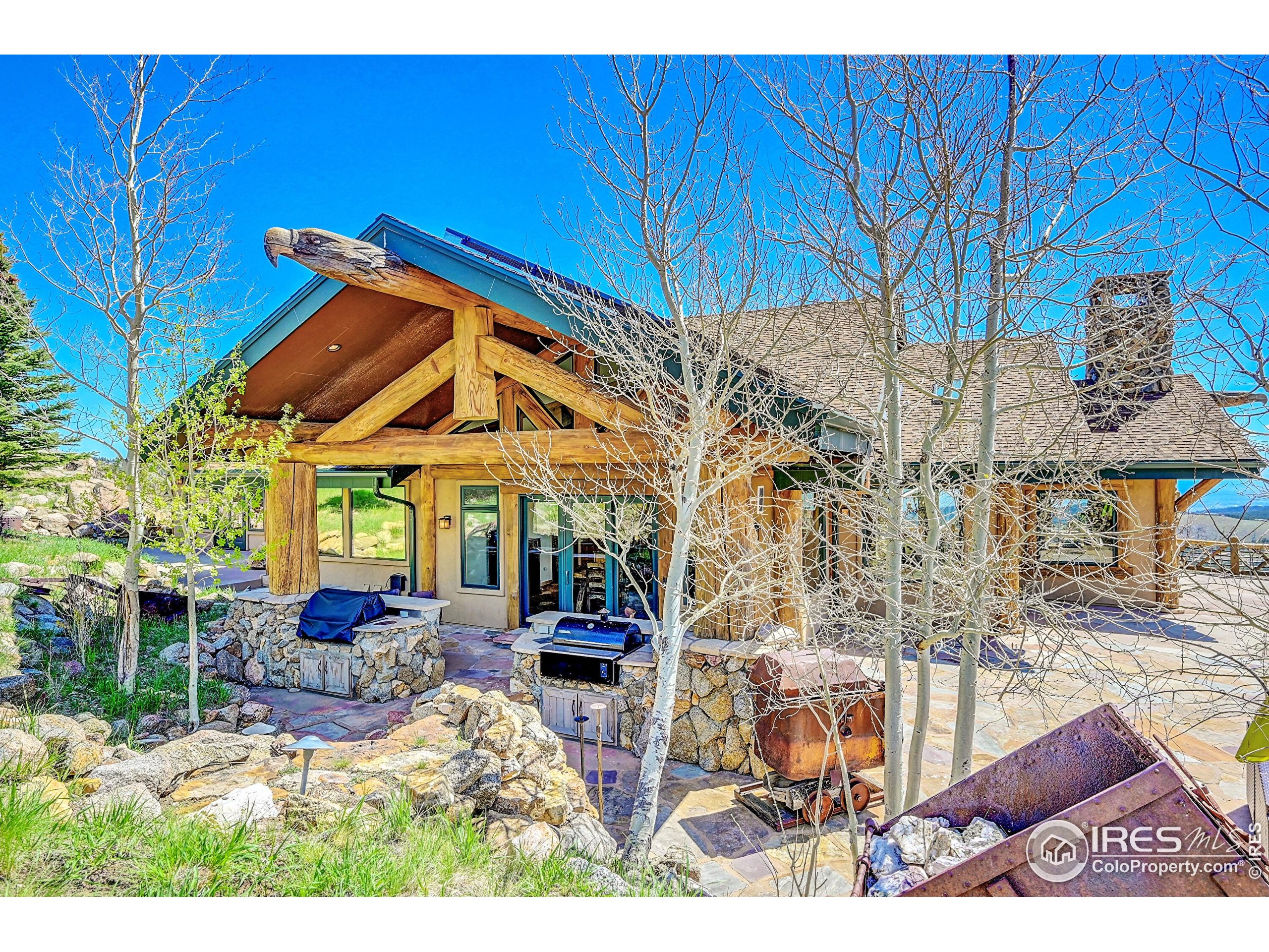 6553 Sunshine Canyon Dr