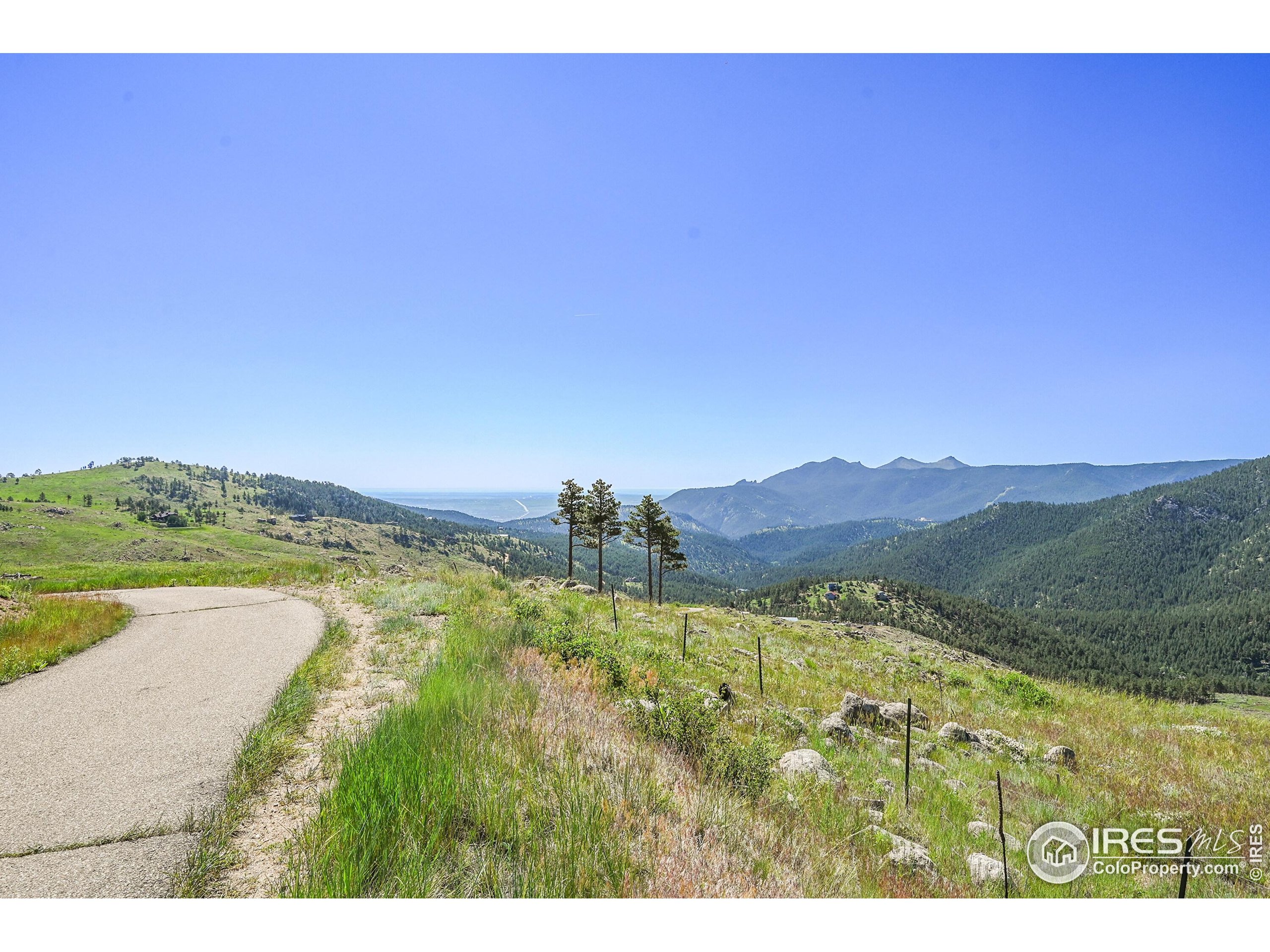 5405 Sunshine Canyon Dr