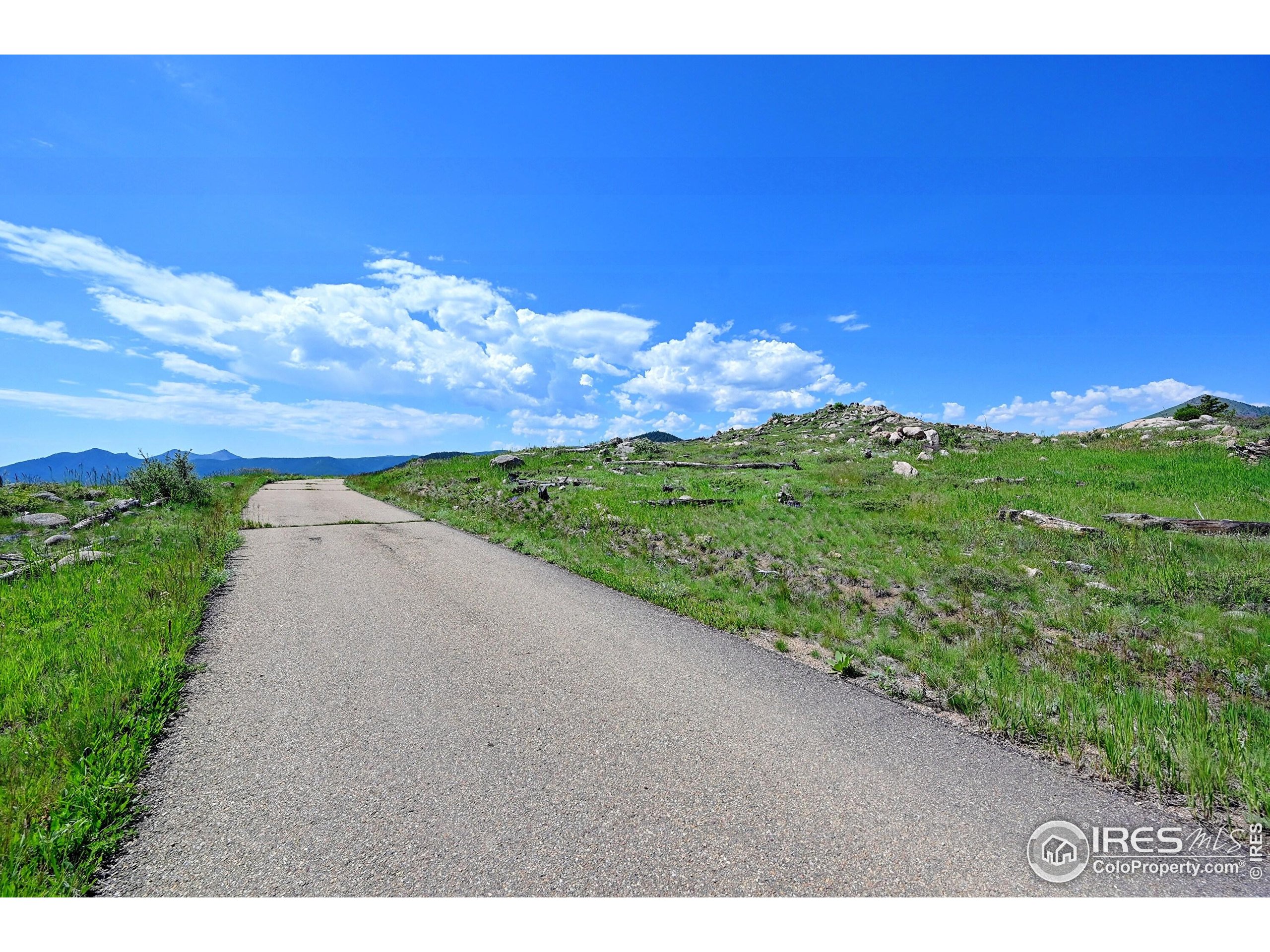 5405 Sunshine Canyon Dr