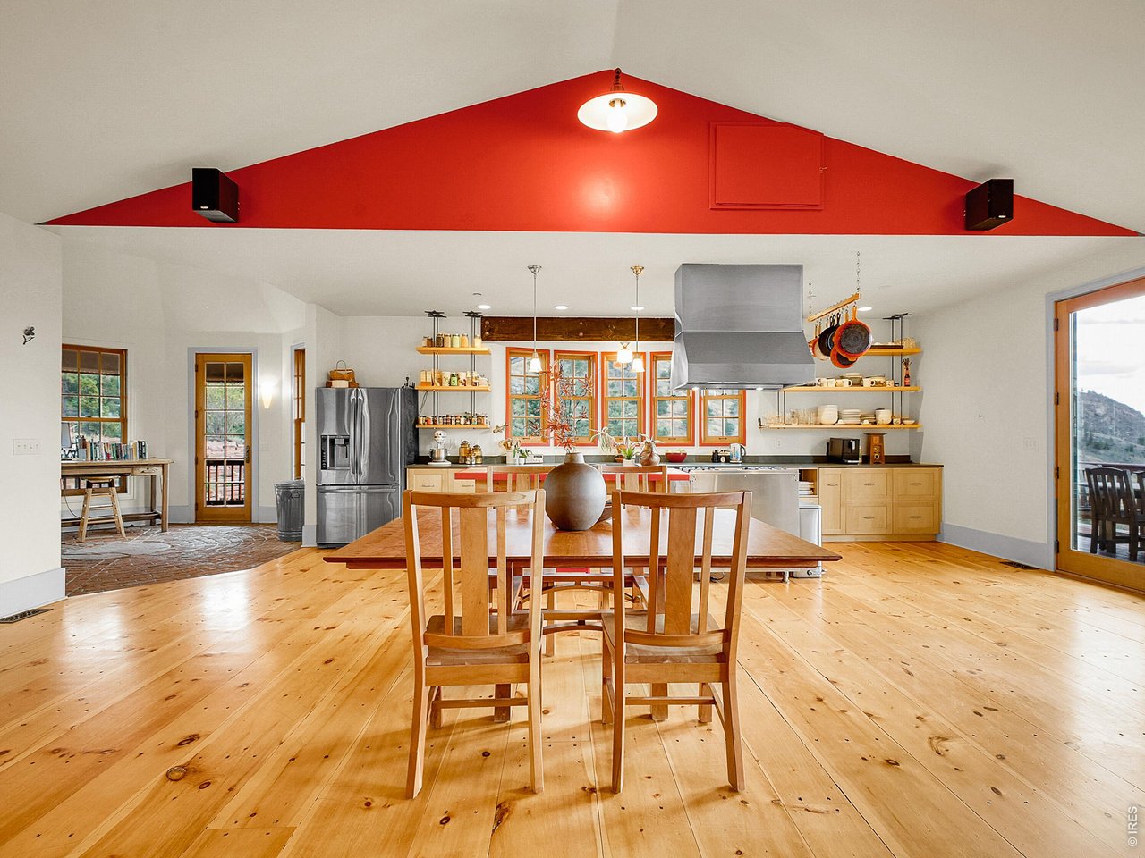 1689 County Road 83