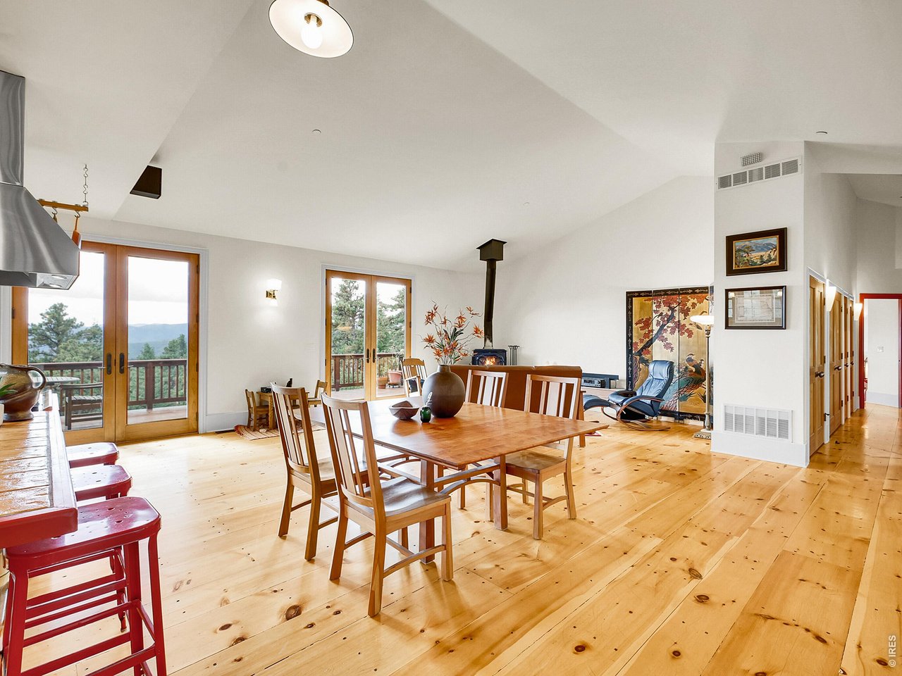 1689 County Road 83