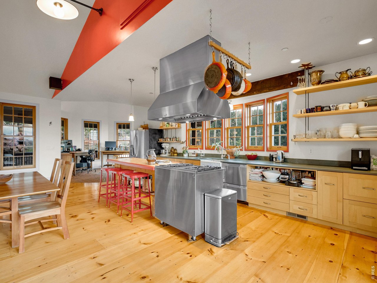 1689 County Road 83