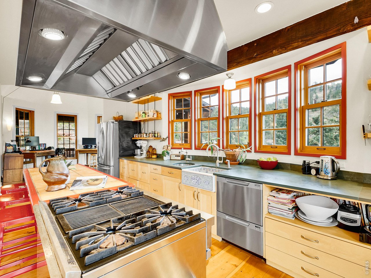 1689 County Road 83