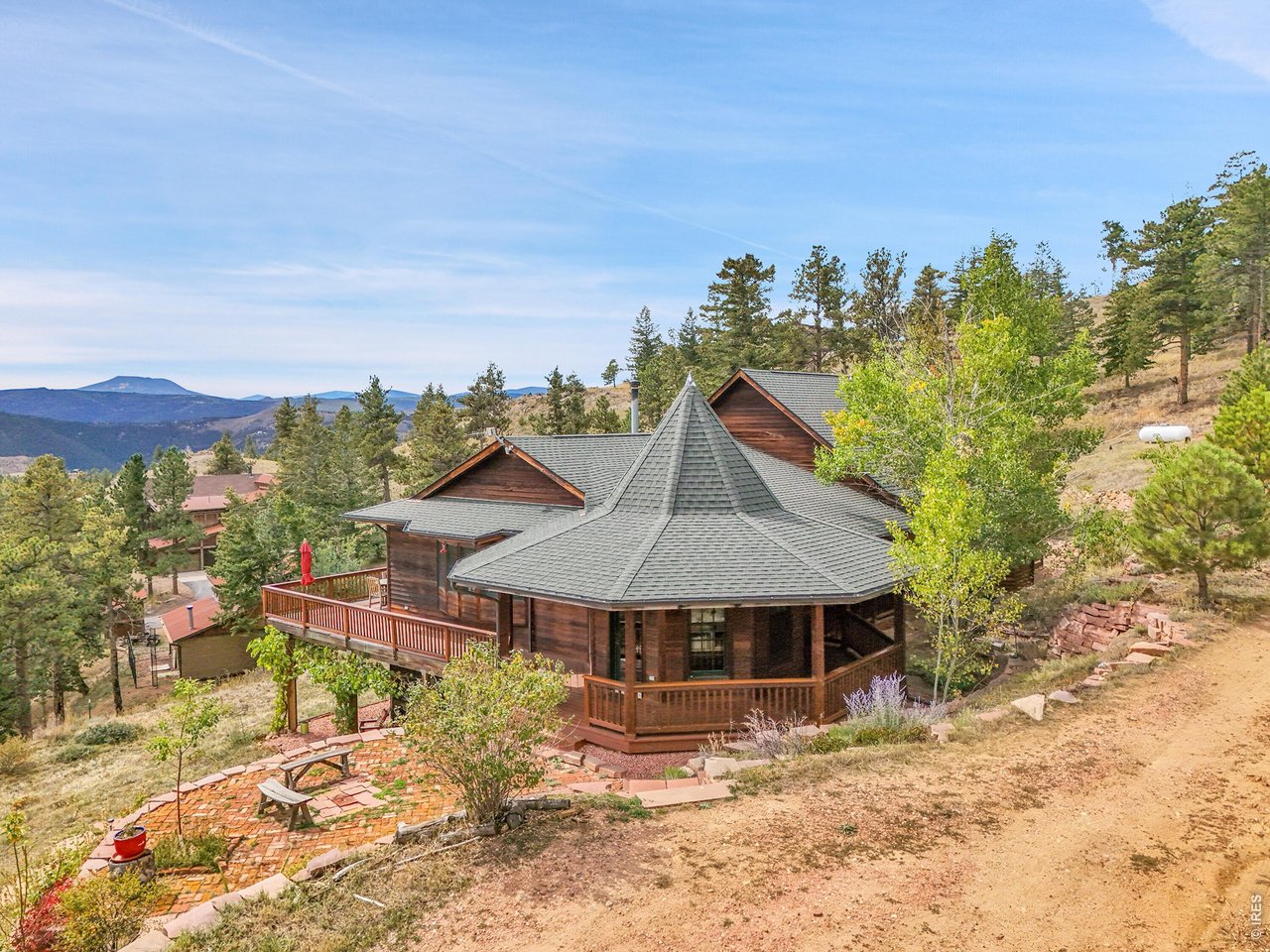 1689 County Road 83