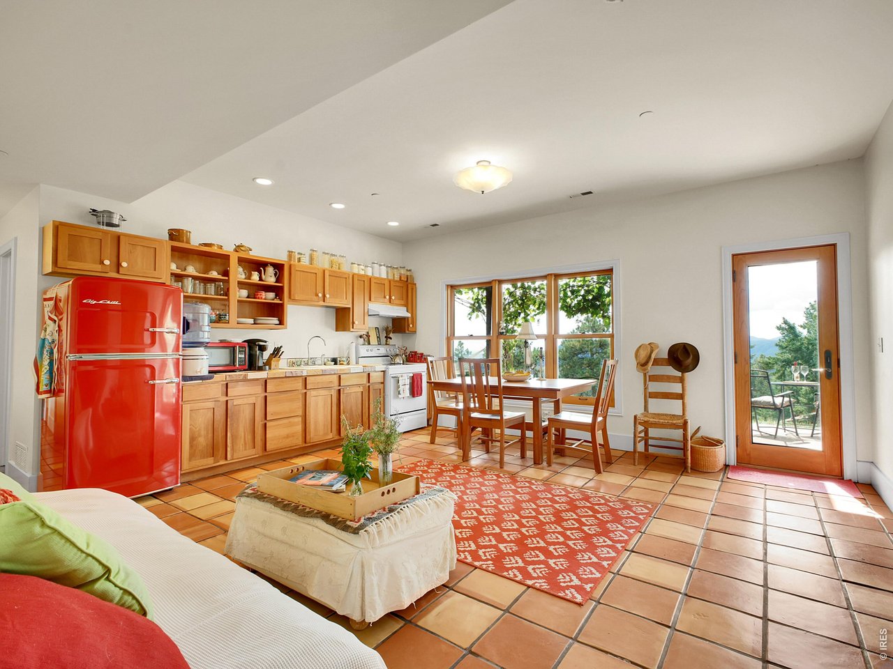 1689 County Road 83