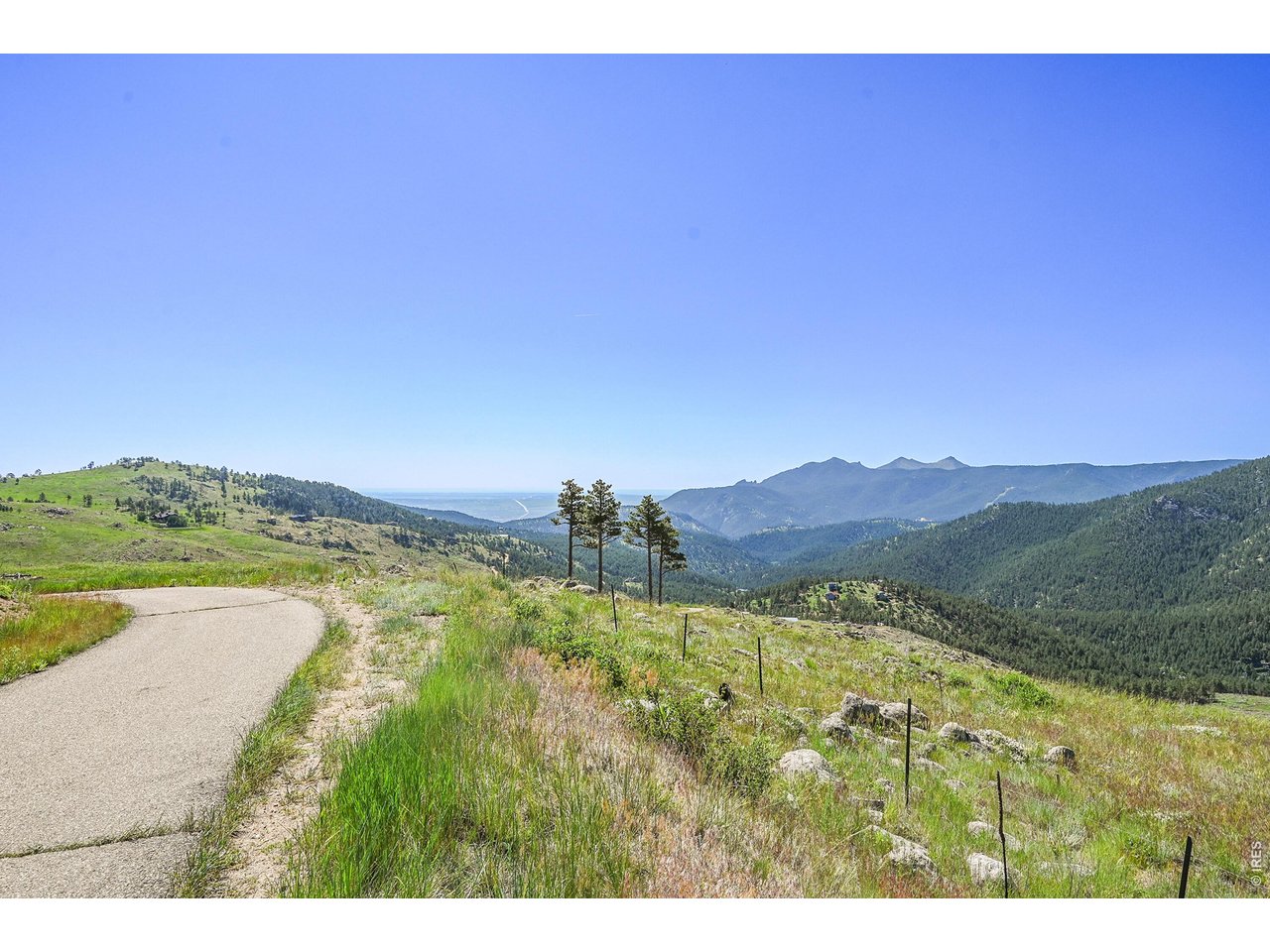 5405 Sunshine Canyon Dr