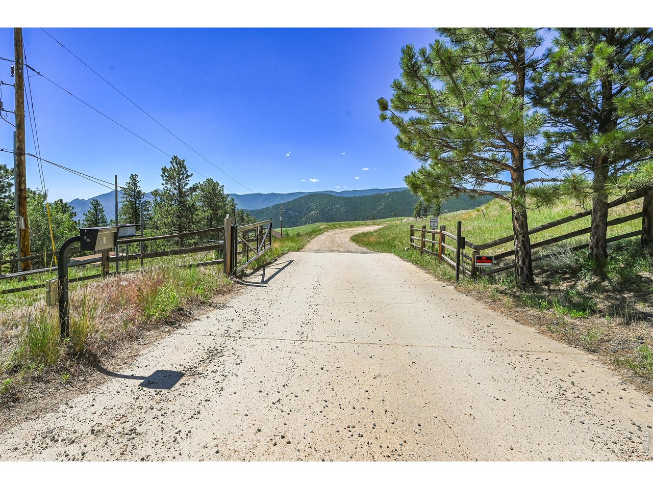 5405 Sunshine Canyon Dr