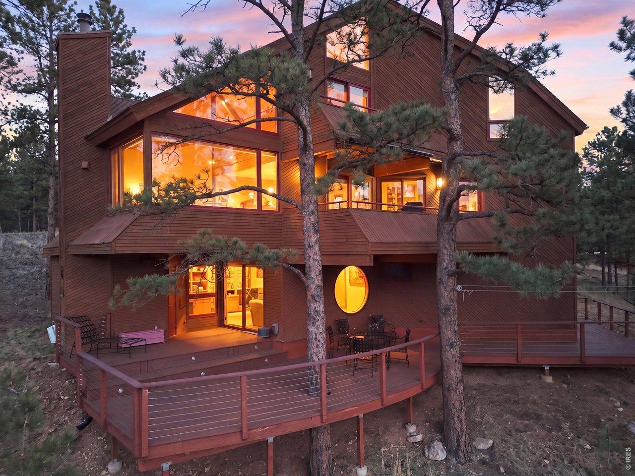 3367 Sunshine Canyon Dr