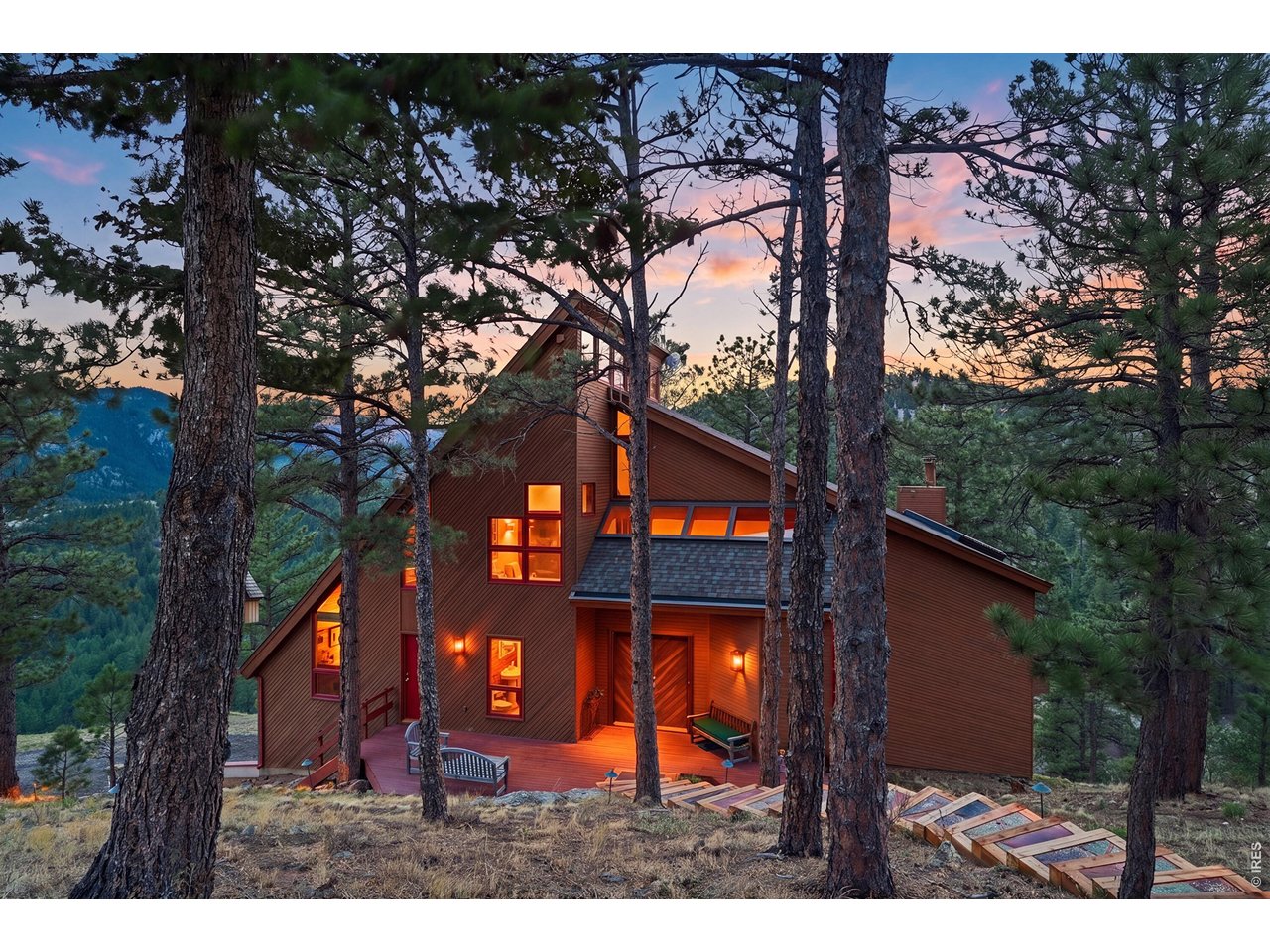 3367 Sunshine Canyon Dr
