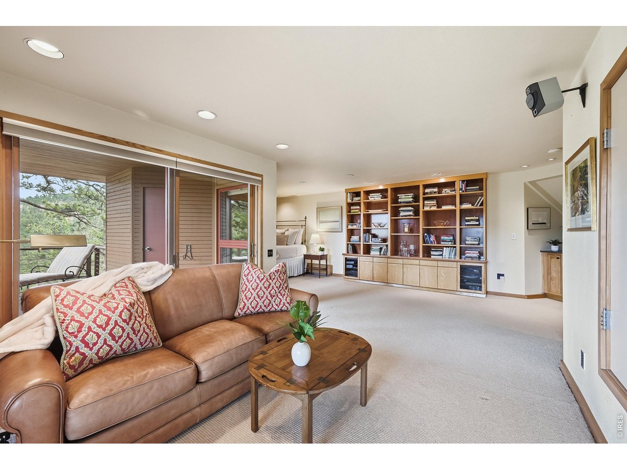 3367 Sunshine Canyon Dr