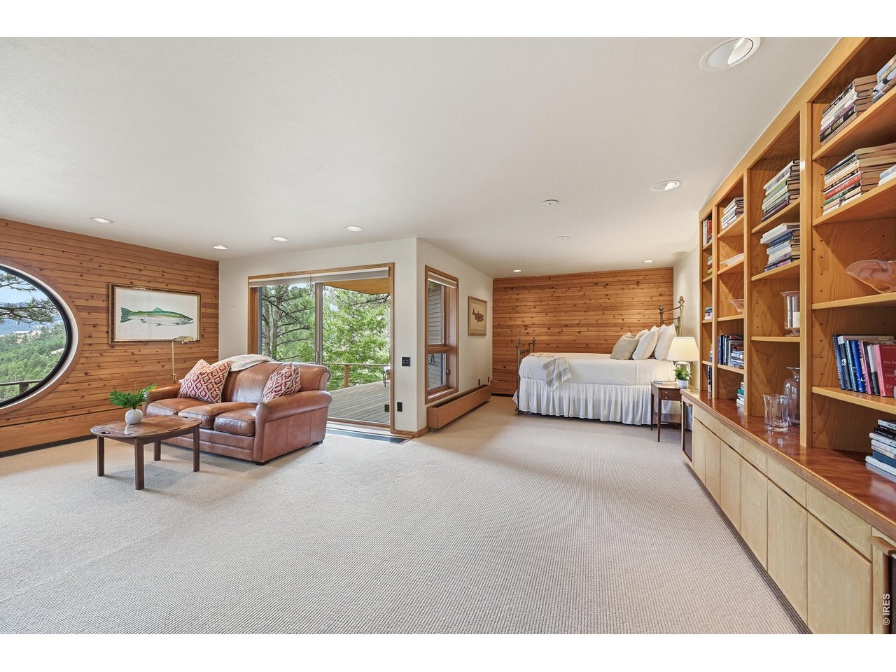3367 Sunshine Canyon Dr