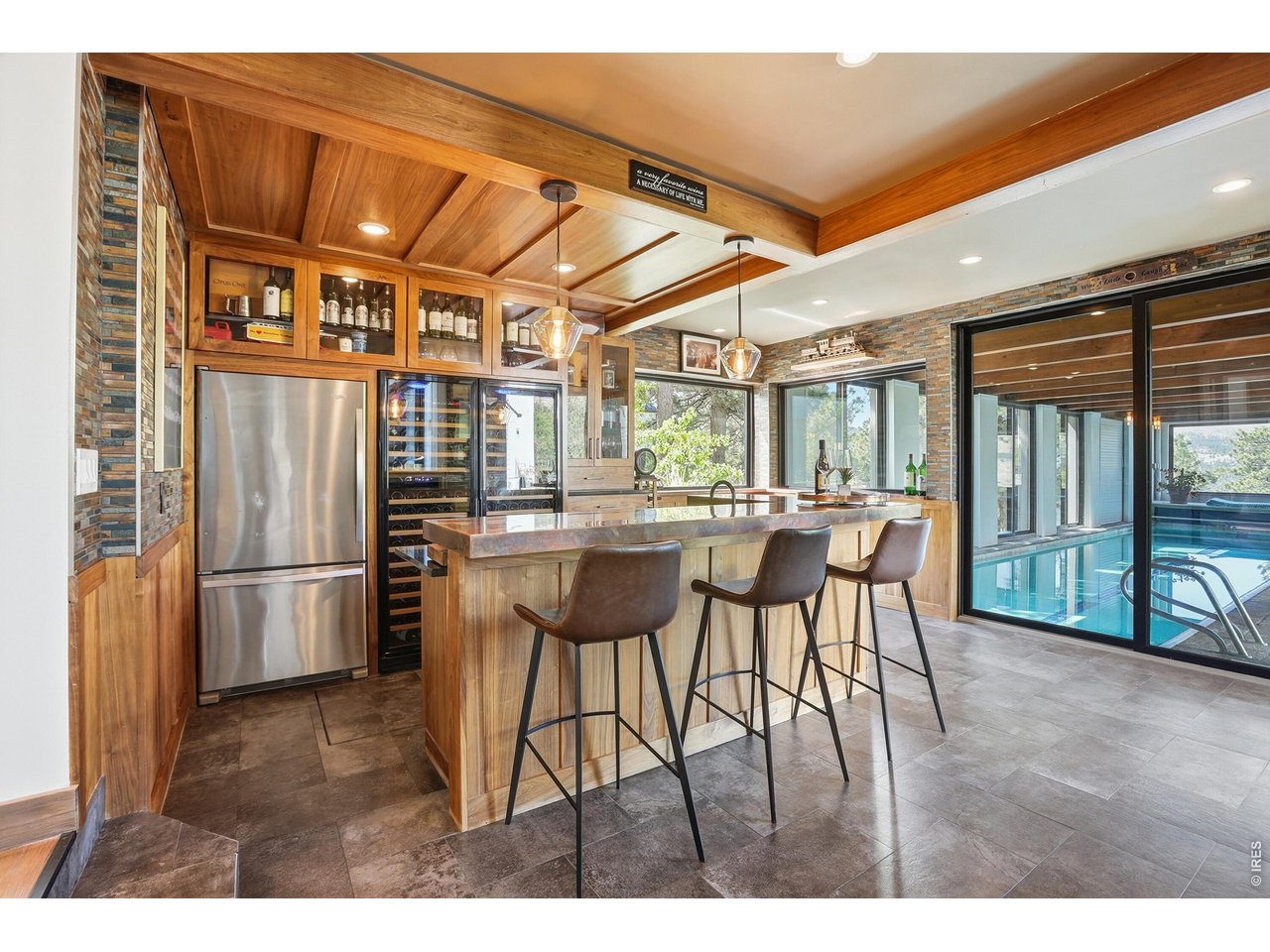 5411 Sunshine Canyon Dr