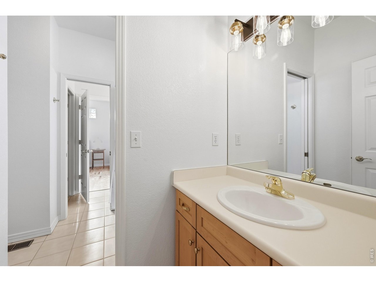 547 Sawtooth Pt