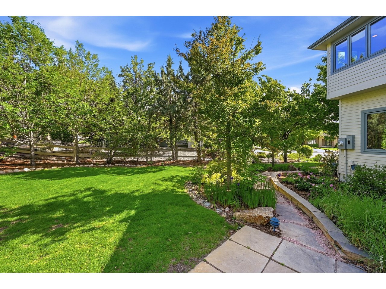 547 Sawtooth Pt