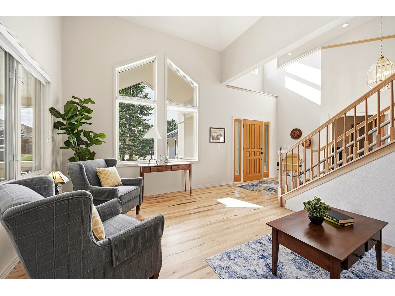 547 Sawtooth Pt