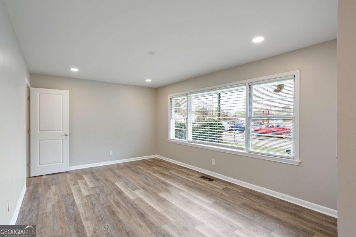 1077 Curtis Drive