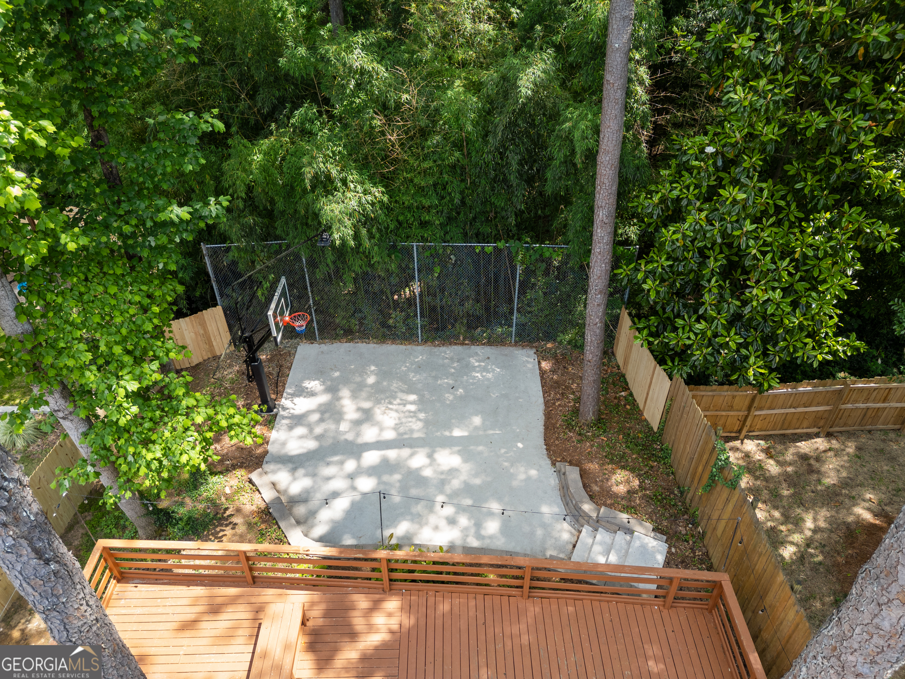 1749 Russell Street