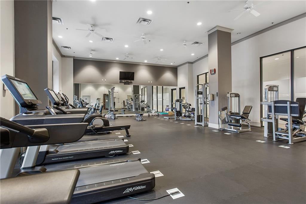 3040 Peachtree Road NW Unit 813