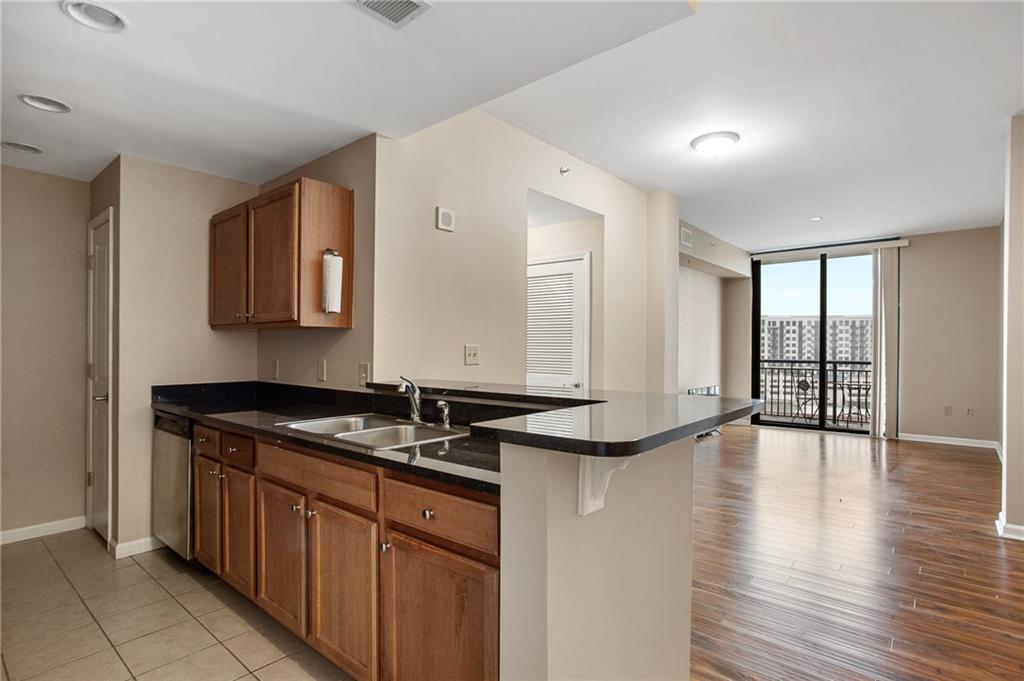 3040 Peachtree Road NW Unit 813