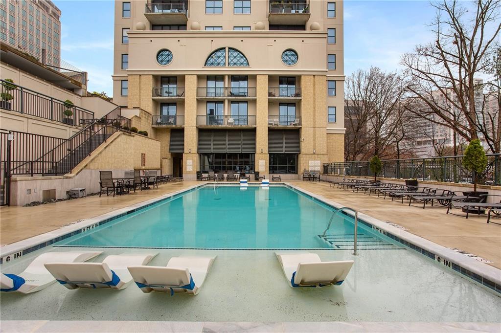 3040 Peachtree Road NW Unit 813
