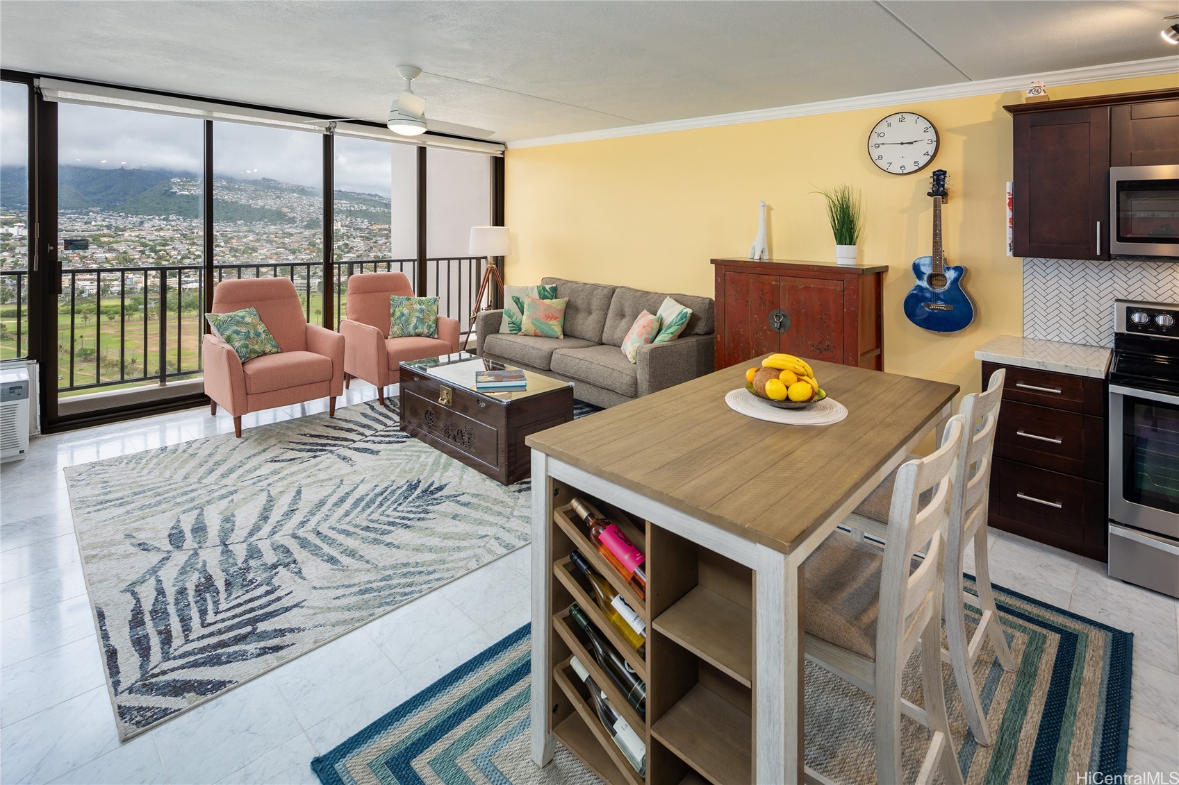201 Ohua Avenue 3701-T2 (Mauka)