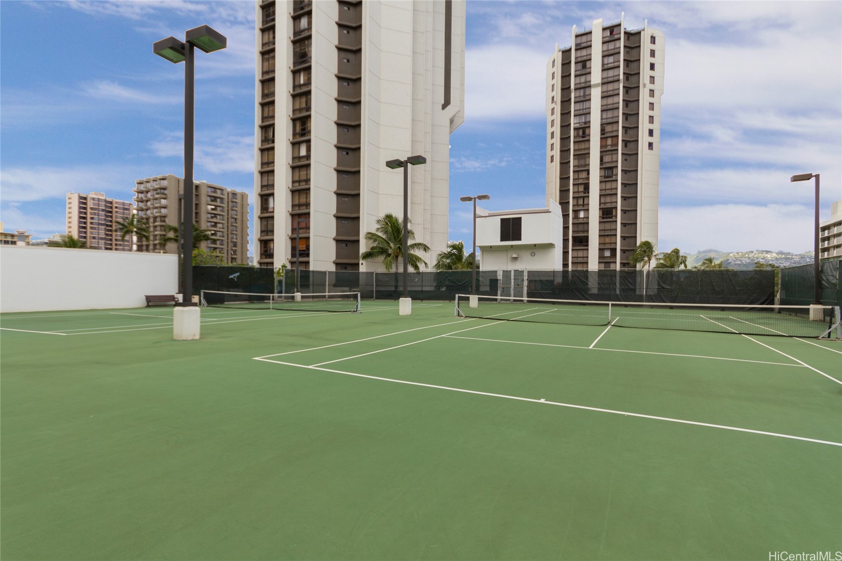 300 Wai Nani Way 1718-II (King Tw)