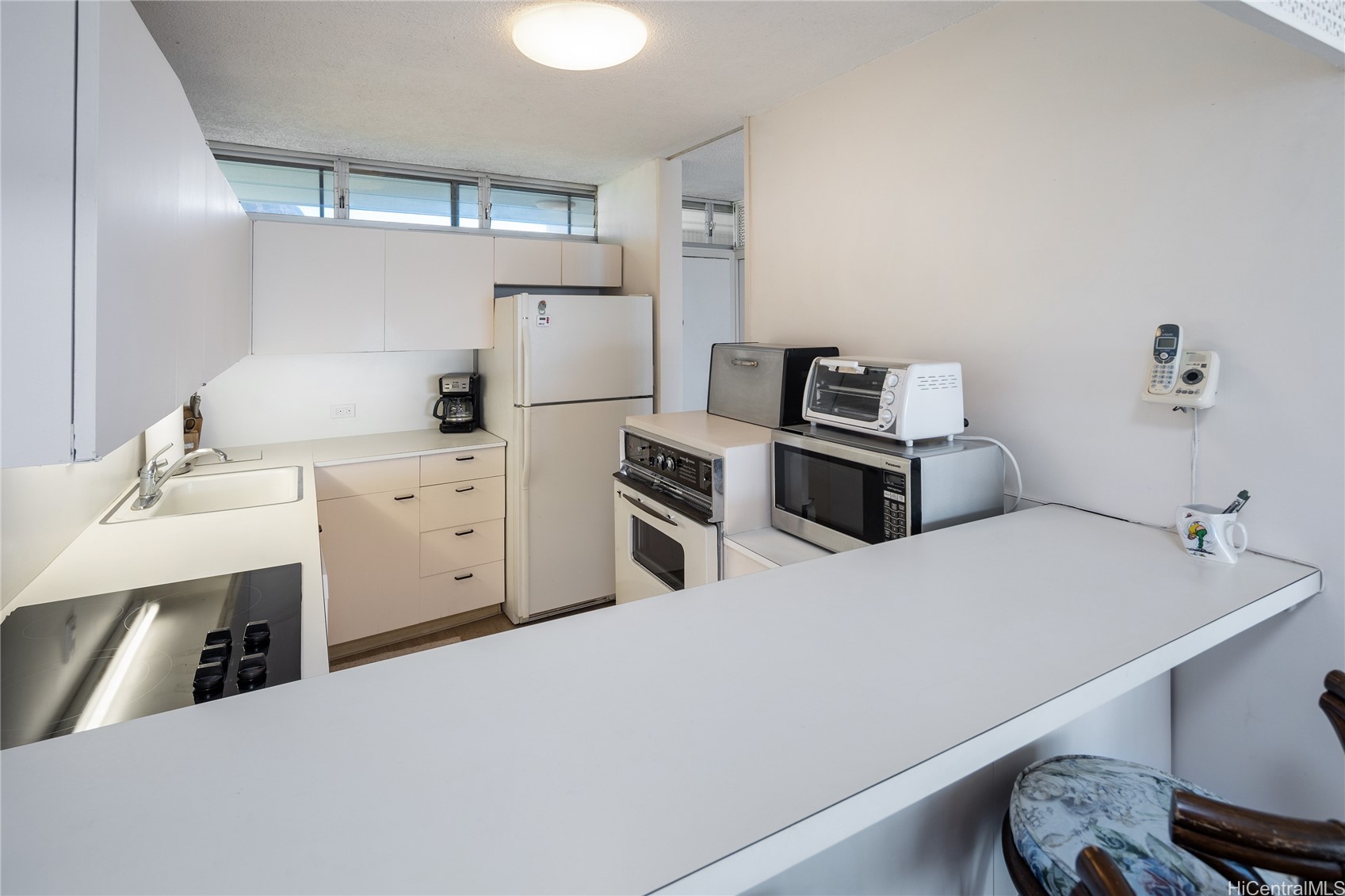 2877 Kalakaua Avenue 805