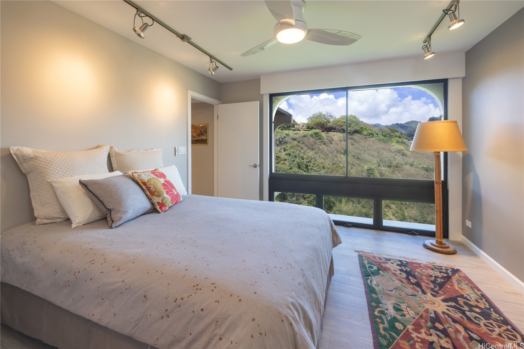 1022 Prospect Street 903E