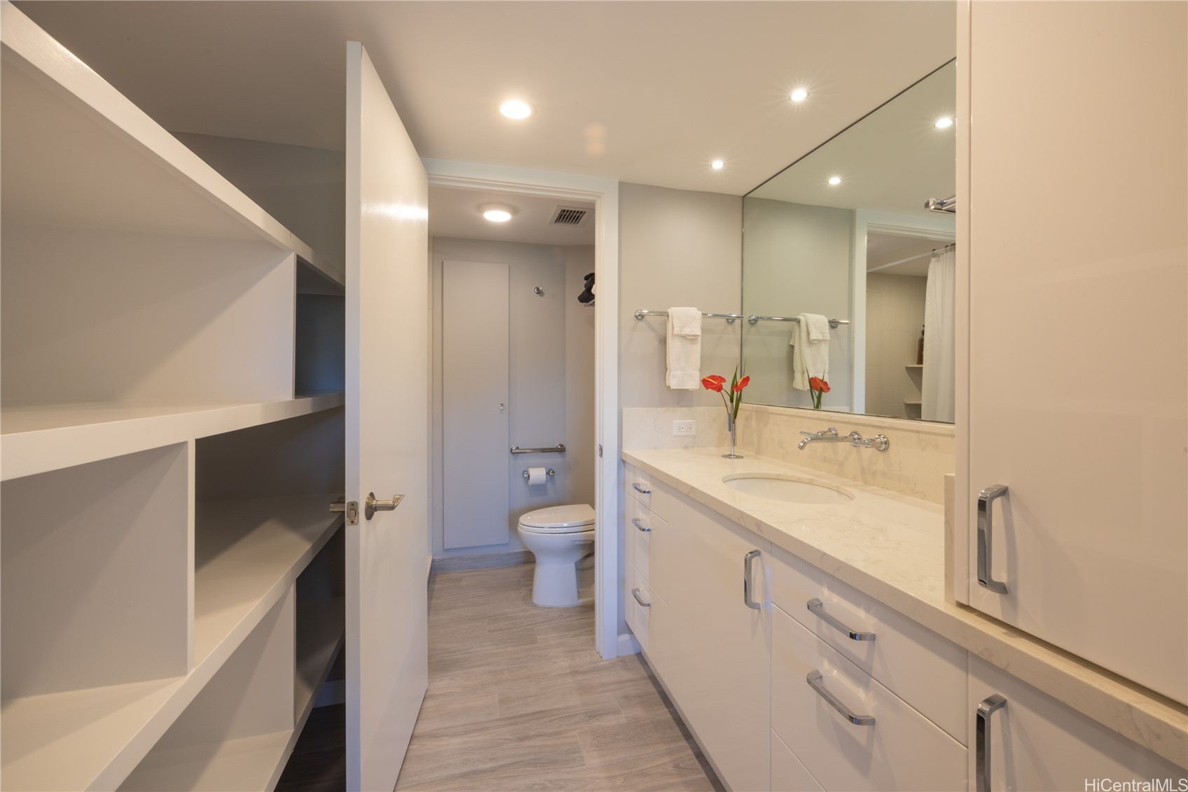 1022 Prospect Street 903E