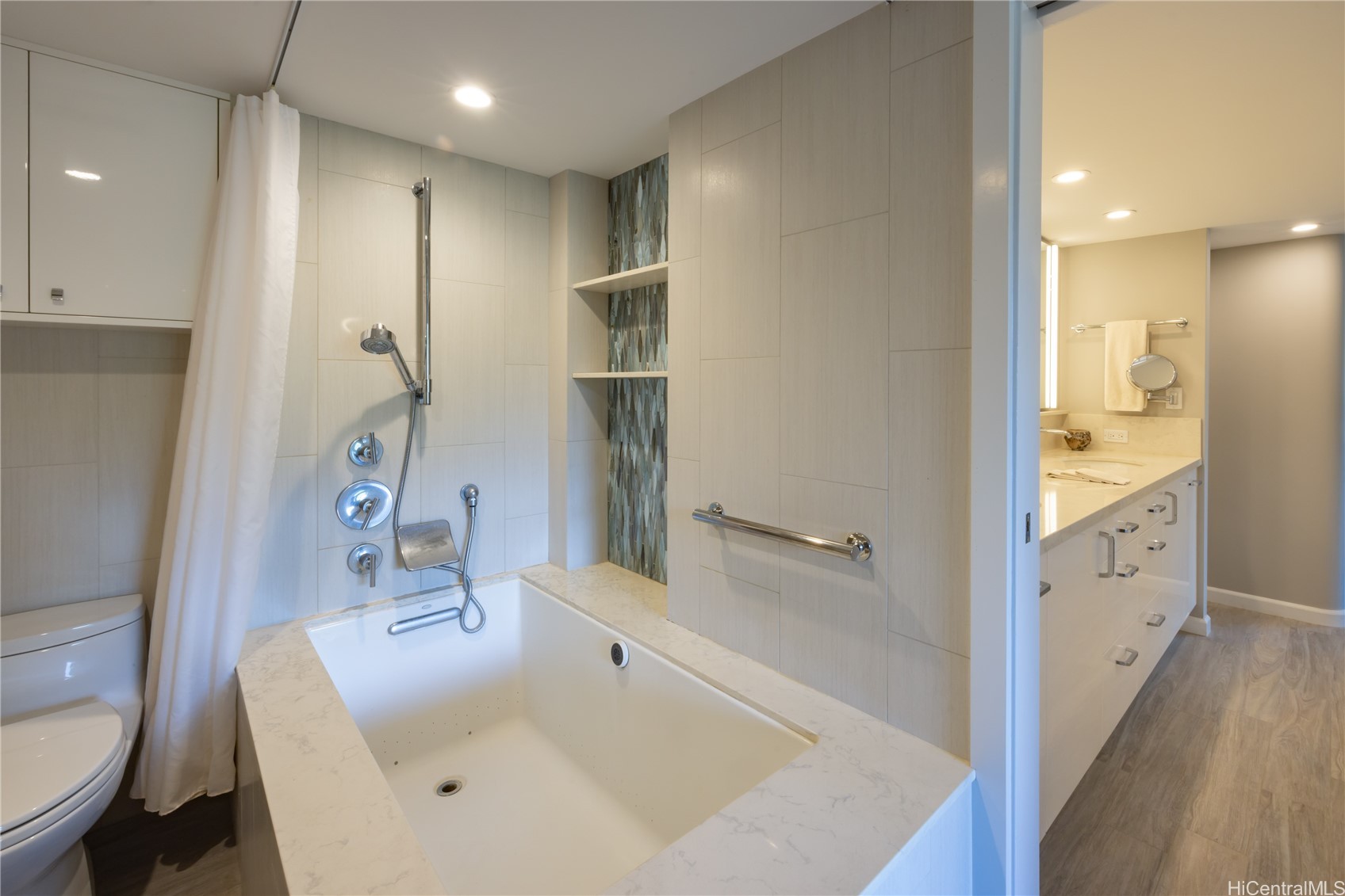 1022 Prospect Street 903E