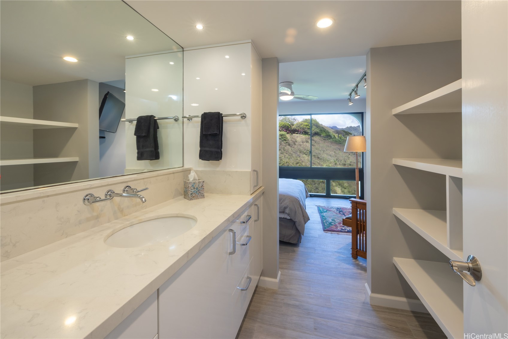 1022 Prospect Street 903E