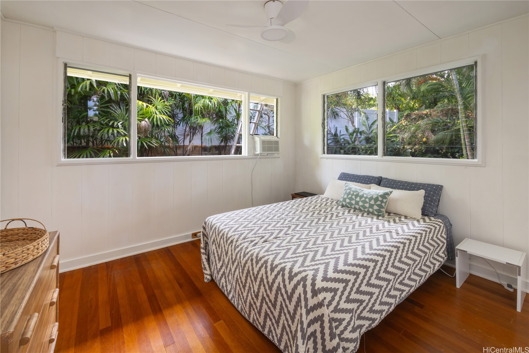 47-220 Kamehameha Highway