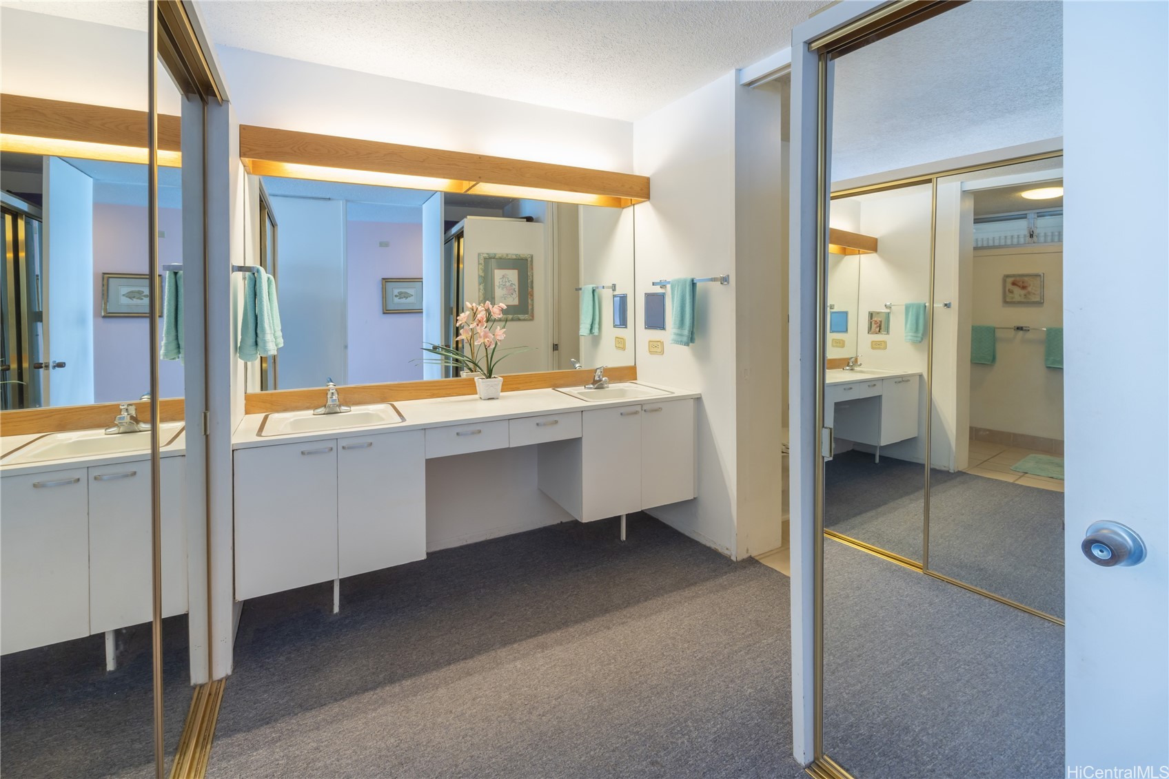 2877 Kalakaua Avenue 804