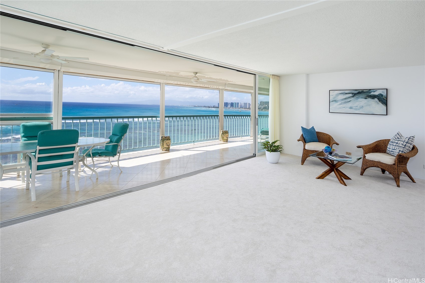 2877 Kalakaua Avenue 801/802