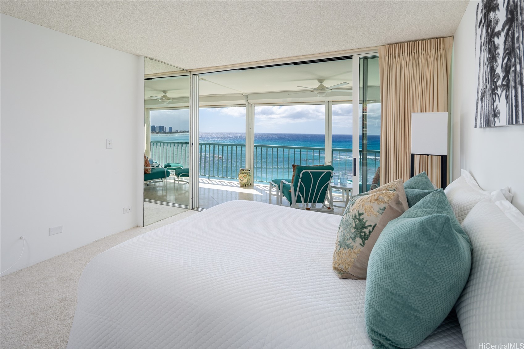 2877 Kalakaua Avenue 801/802