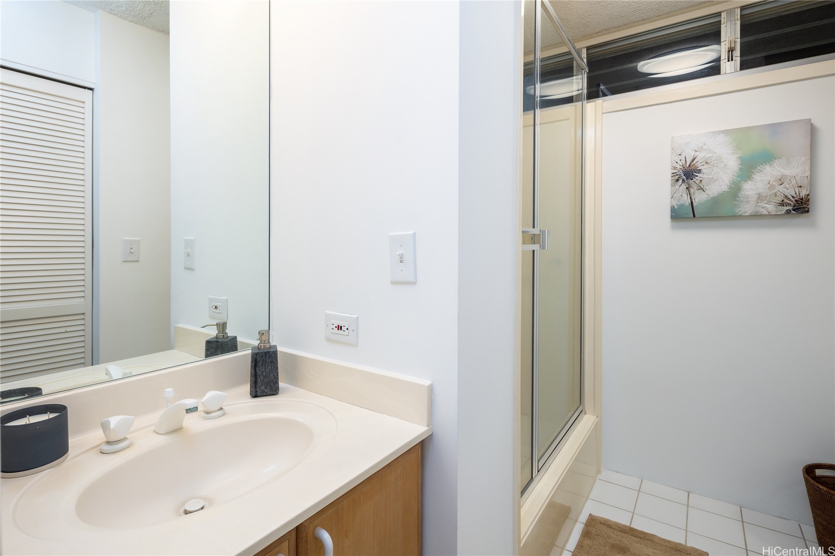 2877 Kalakaua Avenue 801/802