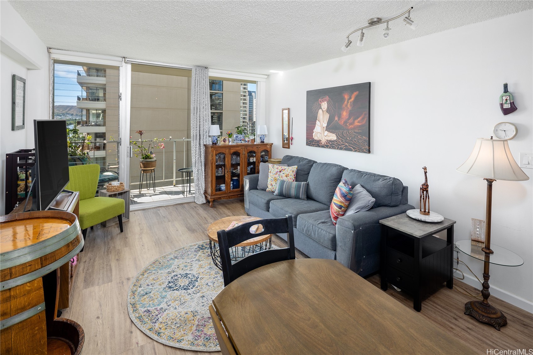 2115 Ala Wai Boulevard 1003