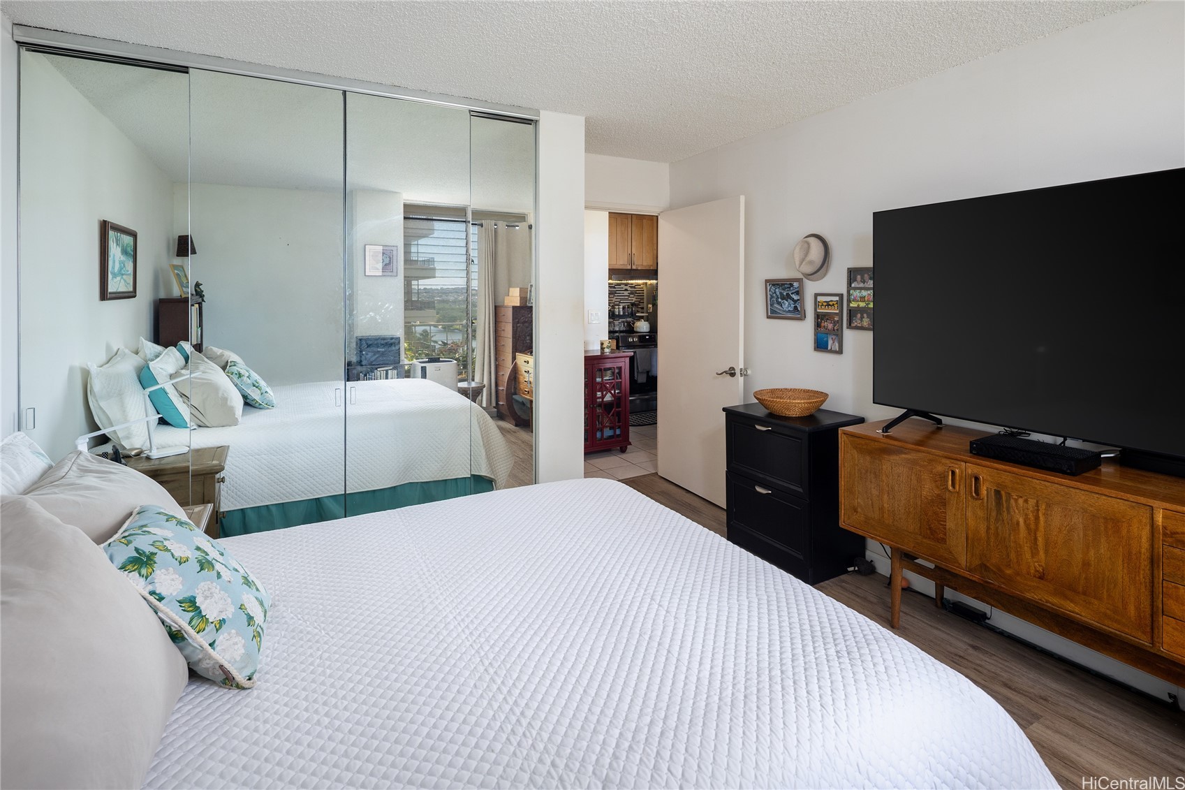 2115 Ala Wai Boulevard 1003