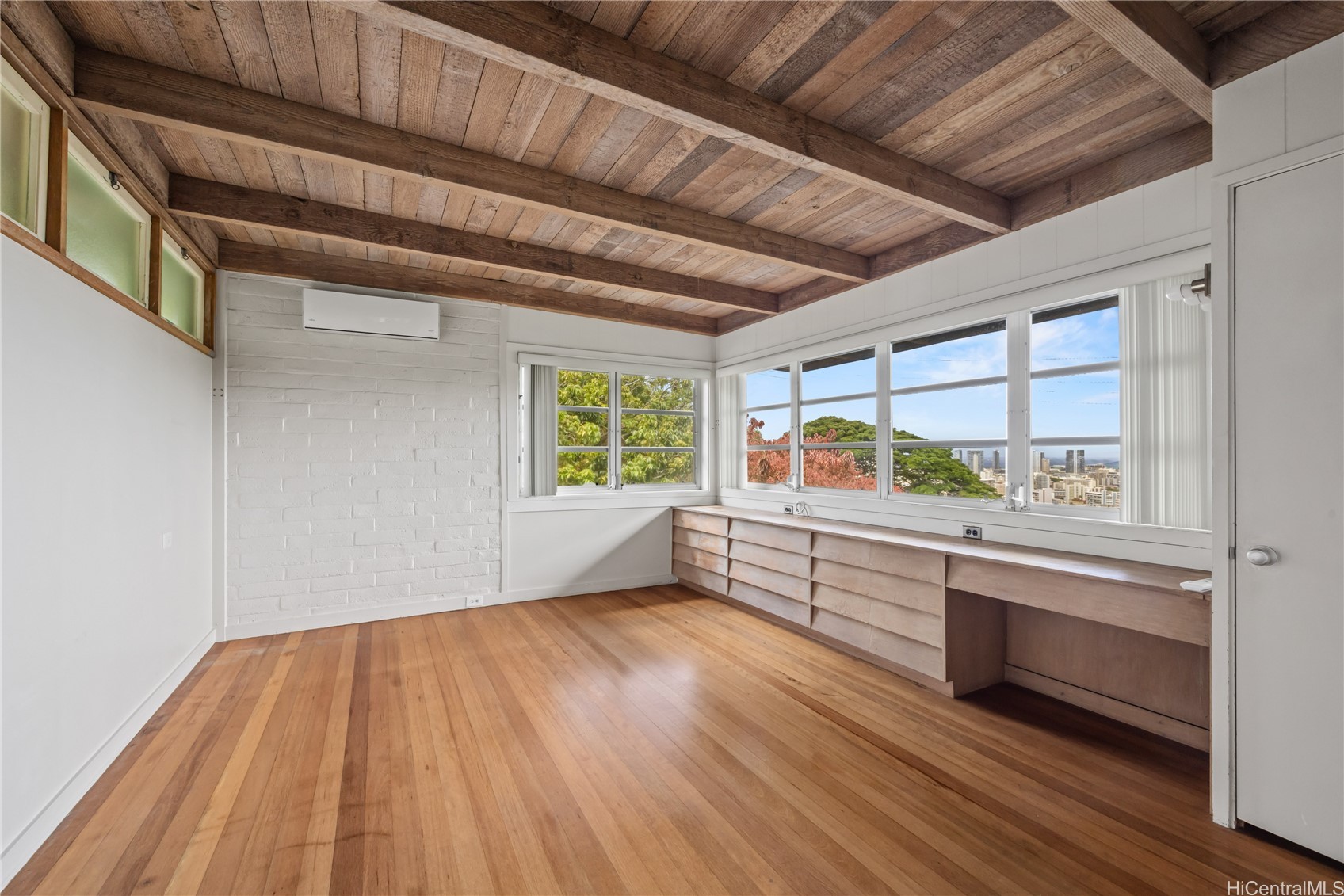 2316 Round Top Drive