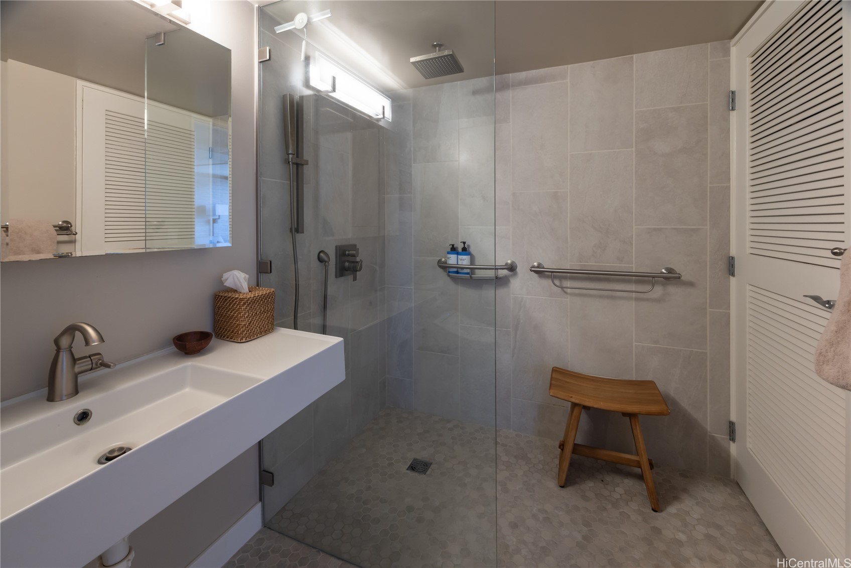 1296 Kapiolani Boulevard II-4602