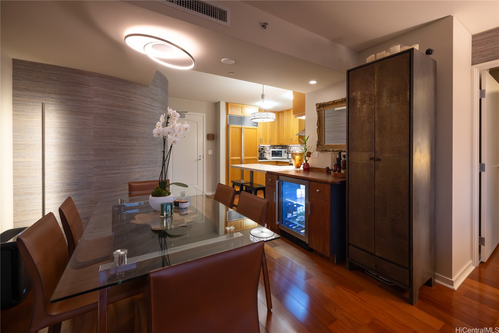 1296 Kapiolani Boulevard II-4602
