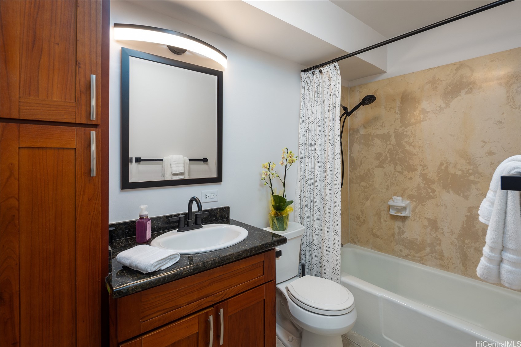 1717 Ala Wai Boulevard 2805