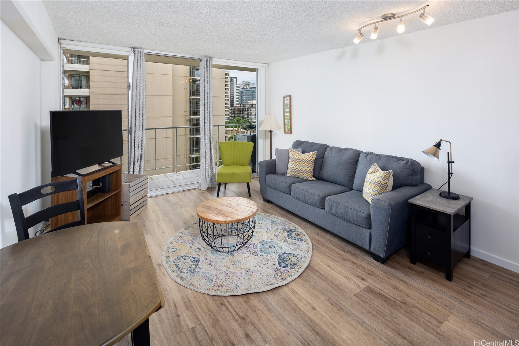 2115 Ala Wai Boulevard 1003